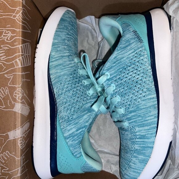 Kizik Lima Women's Size 7 Mint Green Hands Free Slip On Sneakers Shoes - Picture 2 of 7